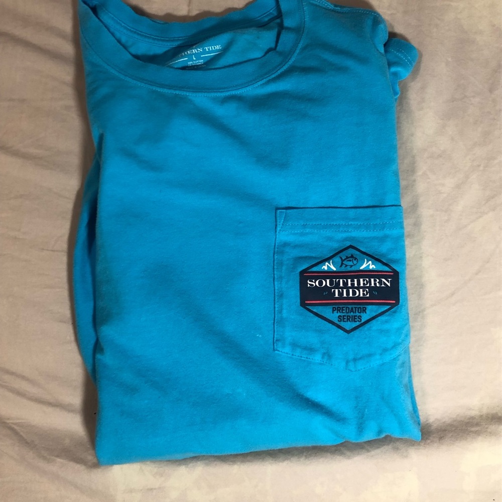 Southern Tide T Shirts, One Tee Blue, LARGE. Predator Series Alligator
